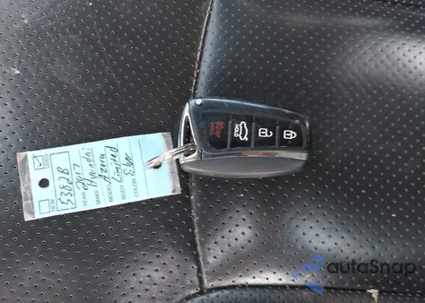 2017 Hyundai Azera Limited from USA, damaged, VIN KMHFH4JG3HA578259